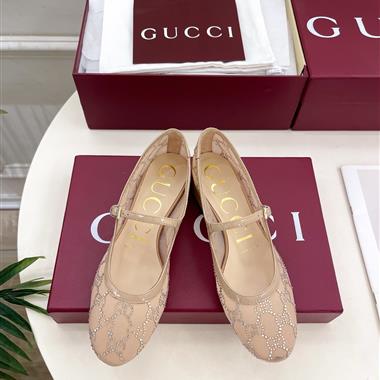 GUCCI   2025新款女生休閒時尚鞋子