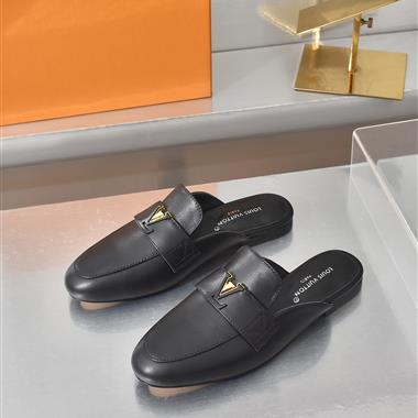 Louis Vuitton    2025新款女生休閒時尚鞋子
