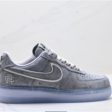 NIKE AIR FORCE 1‘07