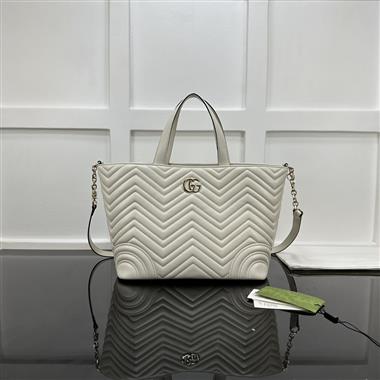 GUCCI    2025新款女生時尚包包 尺寸：28*24*16CM