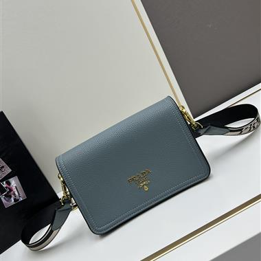PRADA   2025新款女生時尚包包 尺寸：22*14*8CM