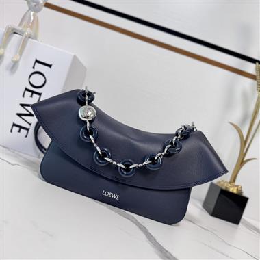 LOEWE   2025新款女生時尚包包 尺寸：26*18*13CM