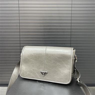 PRADA   2025新款男生時尚包包 尺寸：20*30CM