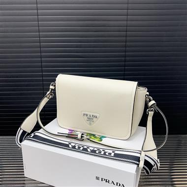 PRADA   2025新款男生時尚包包 尺寸：23*18CM