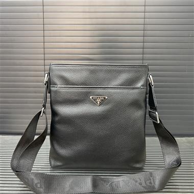 PRADA   2025新款男生時尚包包 尺寸：22*27CM