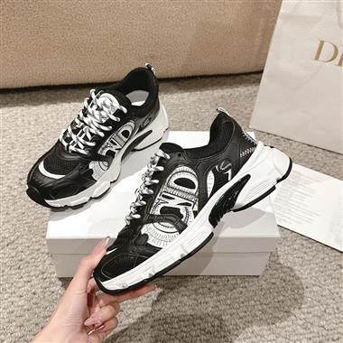 DIOR   2025新款女生休閒時尚鞋子