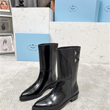 PRADA   2025新款女生休閒時尚鞋子