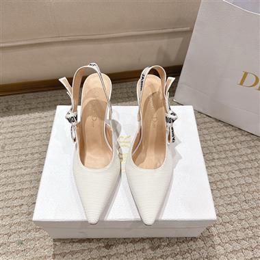 DIOR   2025新款女生休閒時尚鞋子