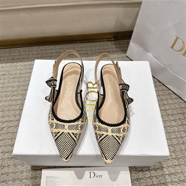 DIOR   2025新款女生休閒時尚鞋子