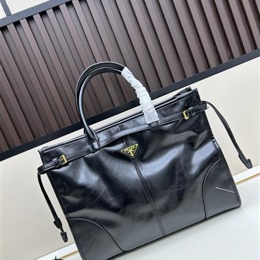 PRADA   2025新款女生時尚包包  尺寸：38*24*12CM