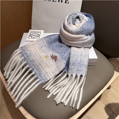 LOEWE  2025秋冬新款時尚圍巾 尺寸：185-40