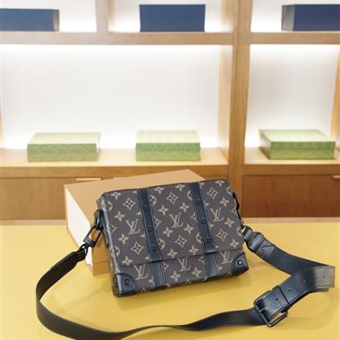 GUCCI    2025新款男生時尚包包 尺寸:21x15x6CM