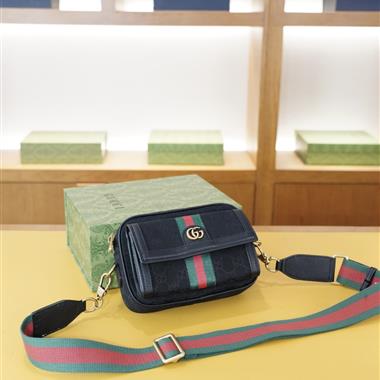 GUCCI    2025新款男生時尚包包 尺寸:19x13x5CM