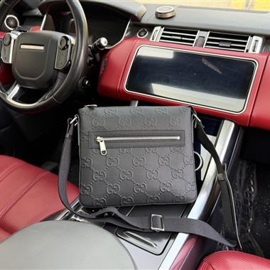 GUCCI   2025新款男生時尚包包 尺寸:26.5x2.3x3.5CM