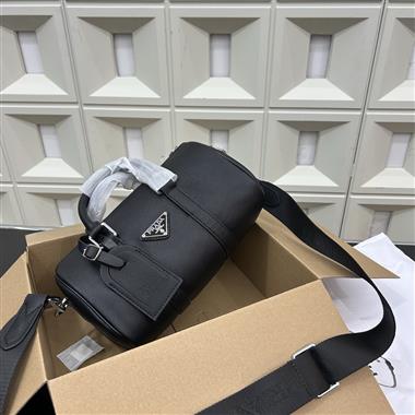 PRADA    2025新款男生時尚包包 尺寸:25CM