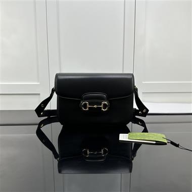 GUCCI    2025新款女生時尚包包 尺寸：26*17.5*10CM