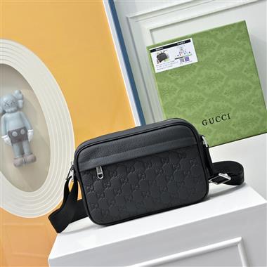 GUCCI   2025新款男生時尚包包 尺寸：23*14CM