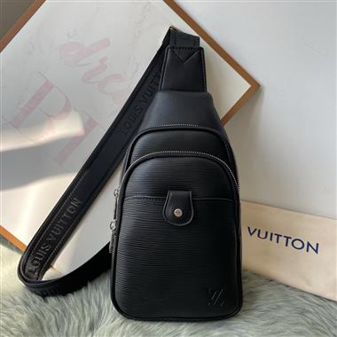 LOUIS VUITTON   2025新款男生時尚包包 尺寸:29*16*6CM
