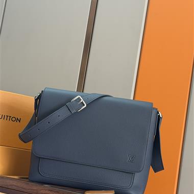 LOUIS VUITTON   2025新款男生時尚包包 尺寸:29x 12 x 33CM