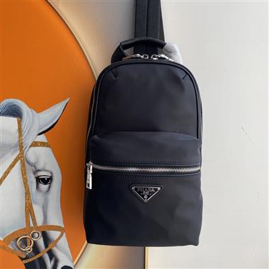 PRADA   2025新款男生時尚包包 尺寸:31×18×5.5CM