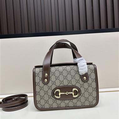 GUCCI   2025新款女生時尚包包 尺寸:23*16*12CM