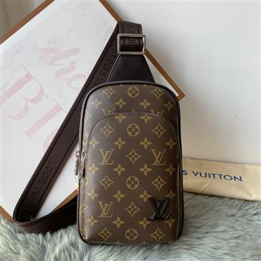 LOUIS VUITTON    2025新款男生時尚包包 尺寸:27×18×5CM