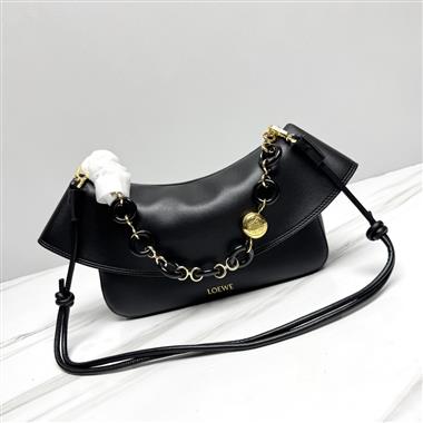 LOEWE   2025新款女生時尚包包 尺寸：26x13x18CM