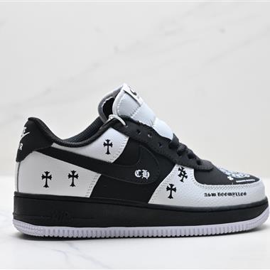 NIKE AIR FORCE 1‘07