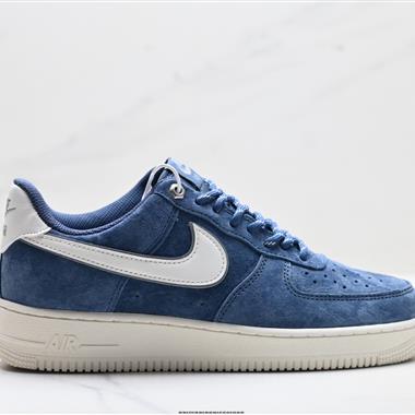 NIKE AIR FORCE 1‘07