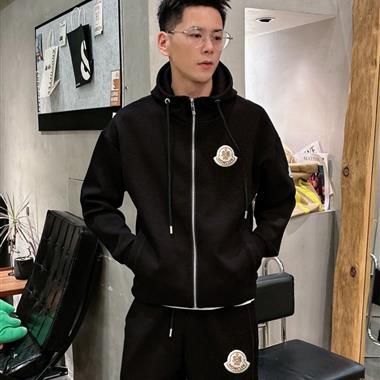 MONCLER    2025秋冬新款長袖套裝