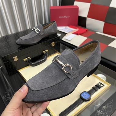 Ferragamo   2025新款男生休閒時尚鞋子