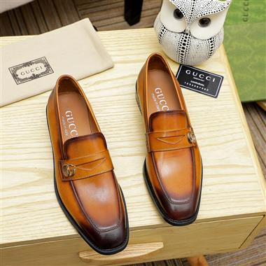 GUCCI   2025新款男生休閒時尚鞋子