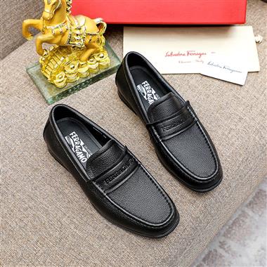 Ferragamo   2025新款男生休閒時尚鞋子