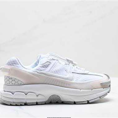 Nike Zoom Vomero Roam 復古休閒運動慢跑鞋