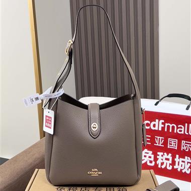 COACH  2025新款女生時尚包包 尺寸：24 x22 x 8CM