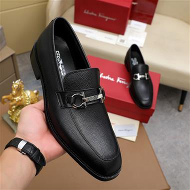 Ferragamo   2025新款男生休閒時尚鞋子
