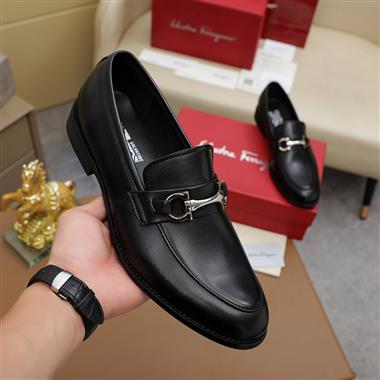 Ferragamo   2025新款男生休閒時尚鞋子