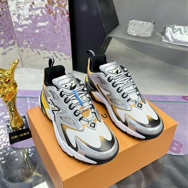 Louis Vuitton   2025新款女生休閒時尚鞋子