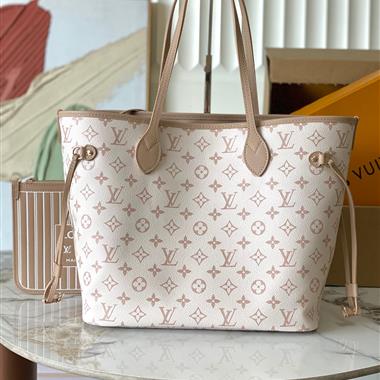 LOUIS VUITTON  2025新款女生時尚包包 尺寸：31x28x14CM