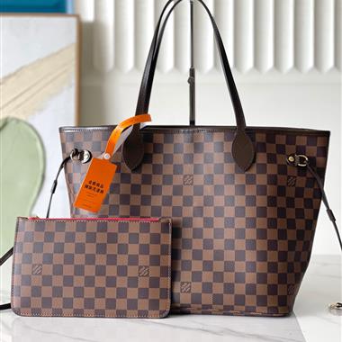 LOUIS VUITTON  2025新款女生時尚包包 尺寸：32x29x17CM