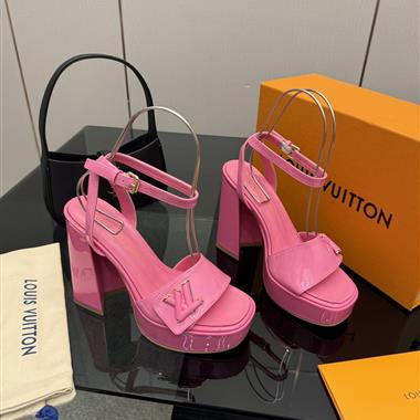 Louis Vuitton   2026新款女生休閒時尚鞋子