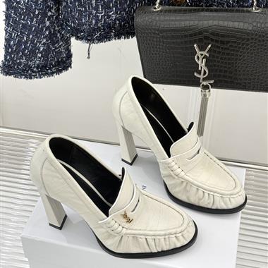 YSL   2026新款女生休閒時尚鞋子