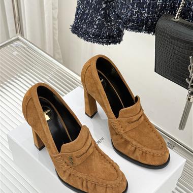 YSL   2026新款女生休閒時尚鞋子