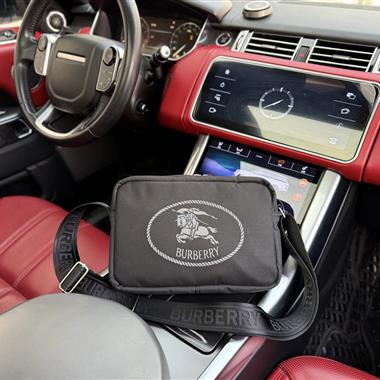 BURBERRY   2026新款男生時尚皮夾 尺寸：26x17x6CM