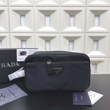 PRADA   2026新款男生時尚皮夾 尺寸：22 x 13CM