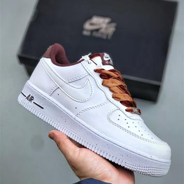 NIKE AIR FORCE 1 LOW 空軍一號低幫休閒板鞋