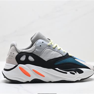 Adidas Yeezy Boost 700 椰子緩震復古老爹鞋