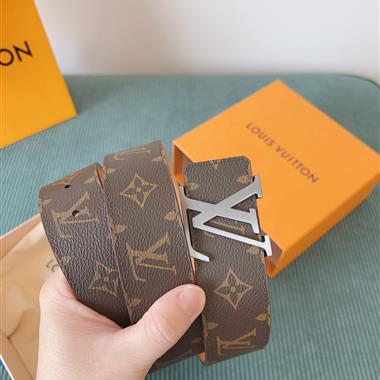 LOUIS VUITTON     2026新款時尚皮帶  4.0CM