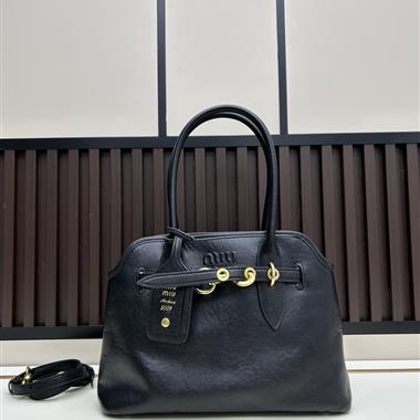 DIOR   2025新款女生時尚包包   尺寸：30*22*10CM