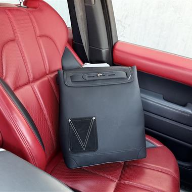 LOUIS VUITTON   2025新款男生時尚包包 尺寸：31x39x15CM